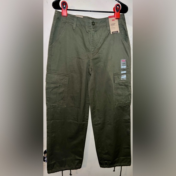 Levis vintage y2k cargos. NWT 28x30 olive green! - Picture 3 of 8